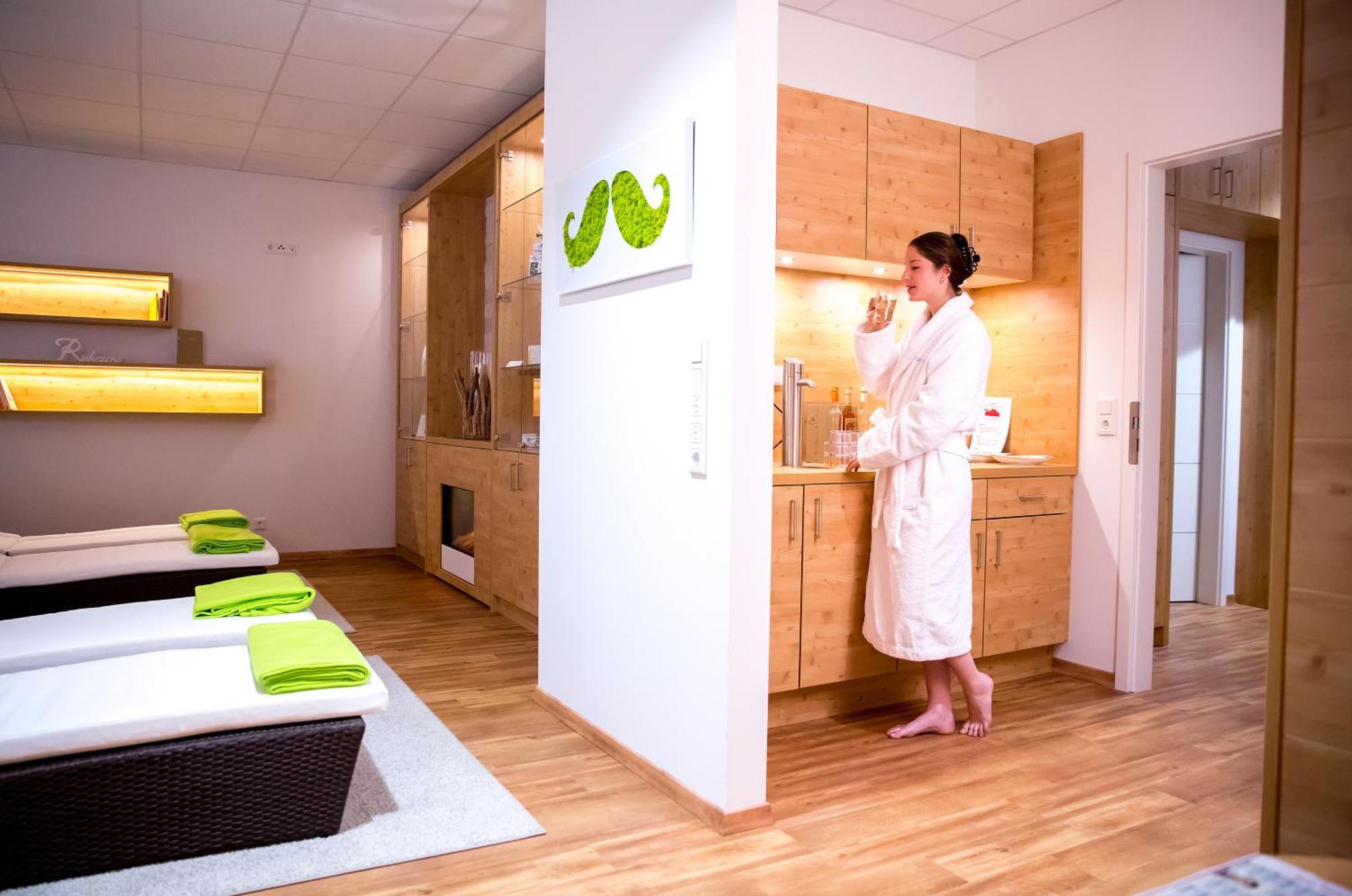 Plus Punkt Private Spa Weingarten  Bagian luar foto