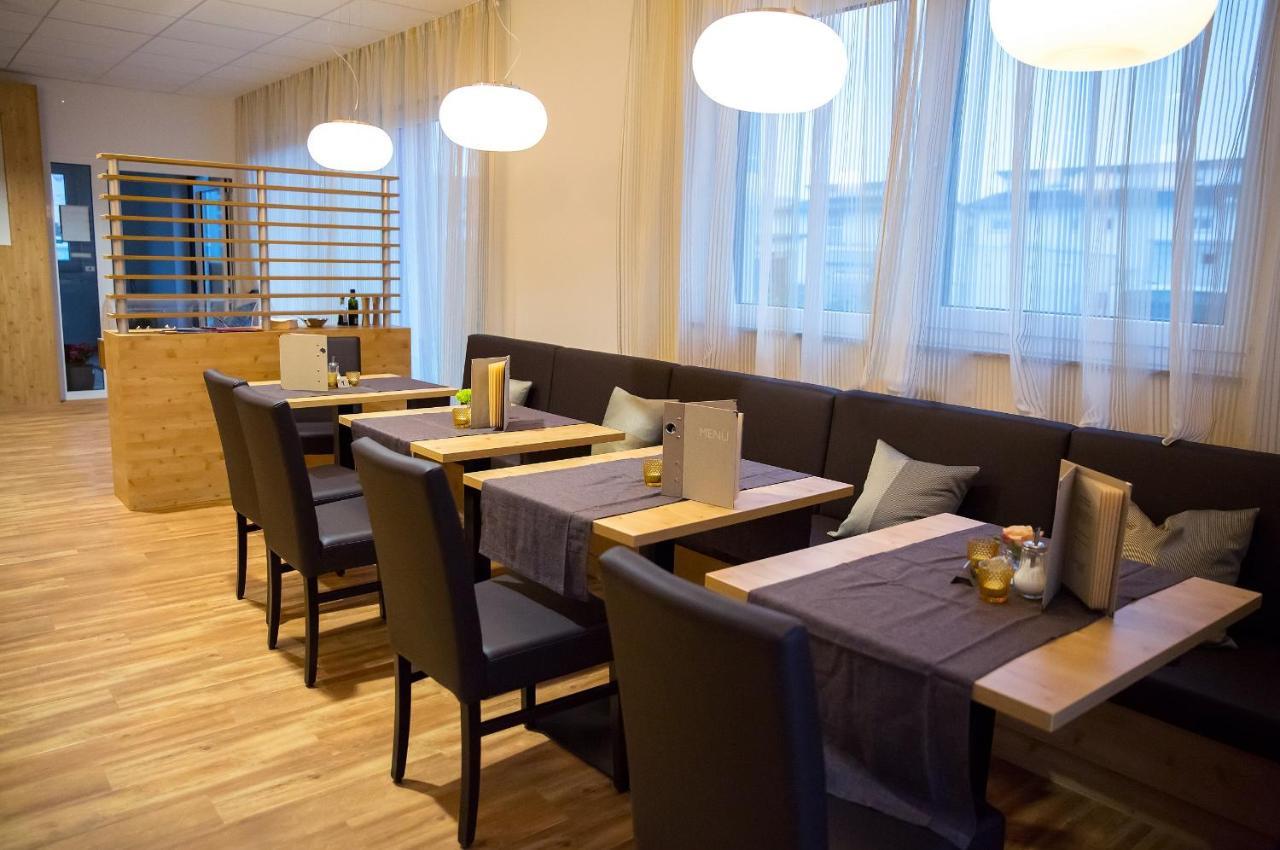Plus Punkt Private Spa Weingarten  Bagian luar foto